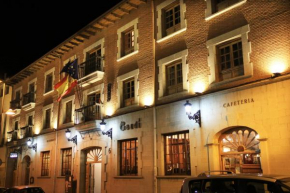 Гостиница Hotel Gaudi  Асторга
